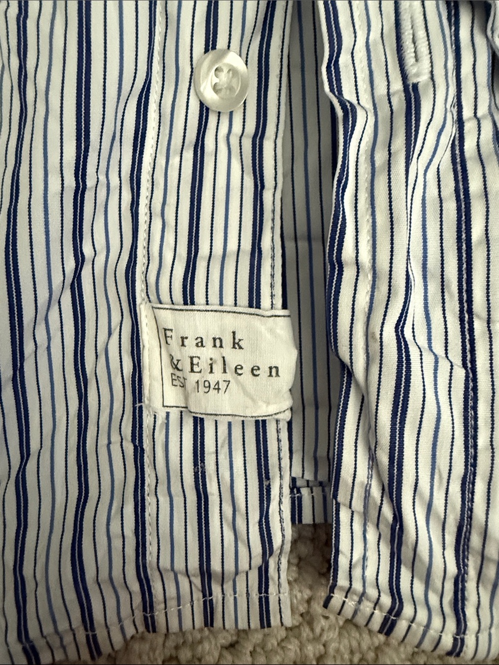Frank & Eileen women’s White Shirt with Navy Pinstripes Barry. Small. - Picture 3 of 4